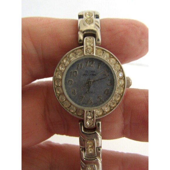 Gloria Vanderbilt Ladies Wrist Watch Vintage Rhinestone Bezel Bracelet Quartz - Picture 3 of 10